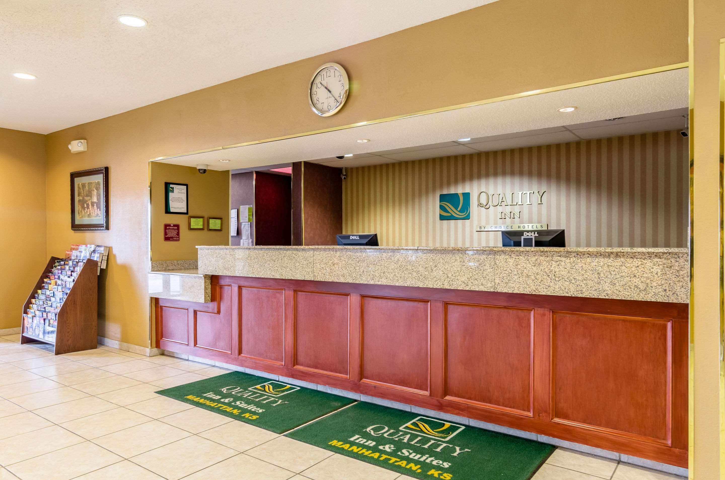 Quality Inn & Suites Manhattan Eksteriør billede